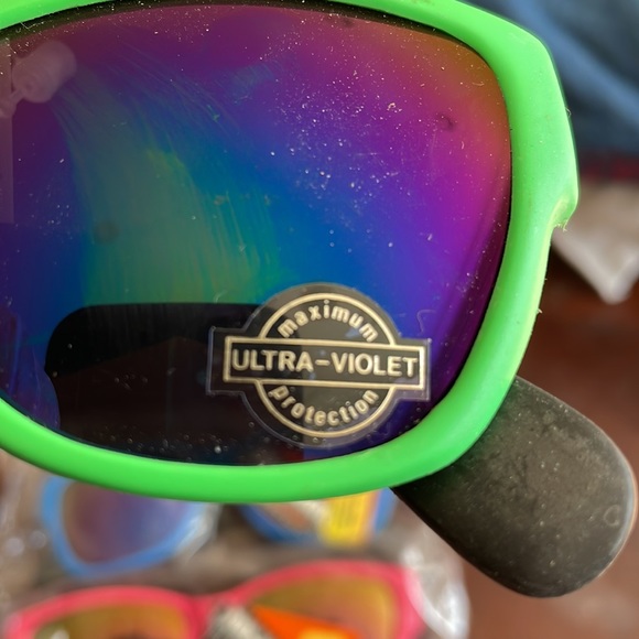 Lot of cool 90s sunglasses - Picture 4 of 5